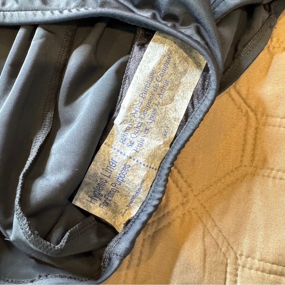 Azul by Maxine of Hollywood Sz 14 Black Leaf Women’s One Piece Swimsuit NWT - Picture 3 of 13